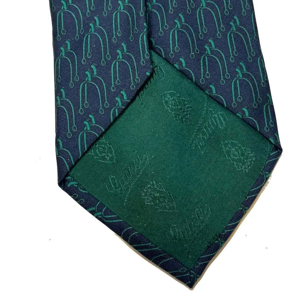 Gucci Elegant Men's Tie